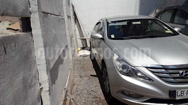 Hyundai Sonata GL 2.0 Aut usado (2011) color Gris Plata precio $4.000.000