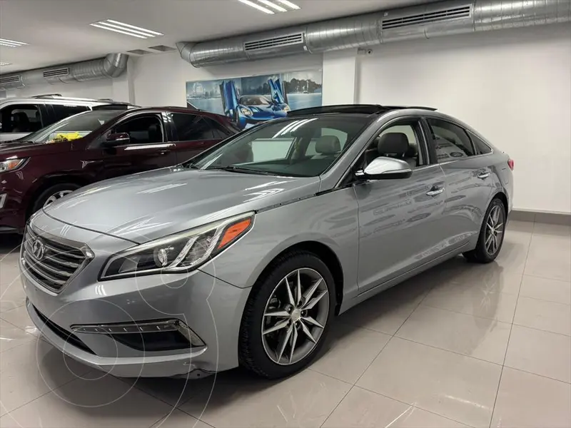 Foto Hyundai Sonata Limited NAV. usado (2015) color Plateado precio $189,000