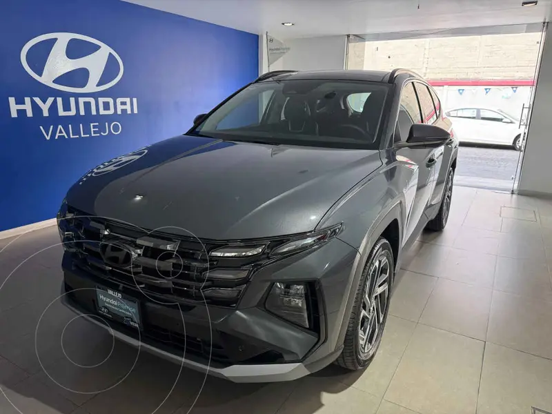 Foto Hyundai Tucson HEV Limited usado (2025) color Gris financiado en mensualidades(enganche $215,000 mensualidades desde $18,714)