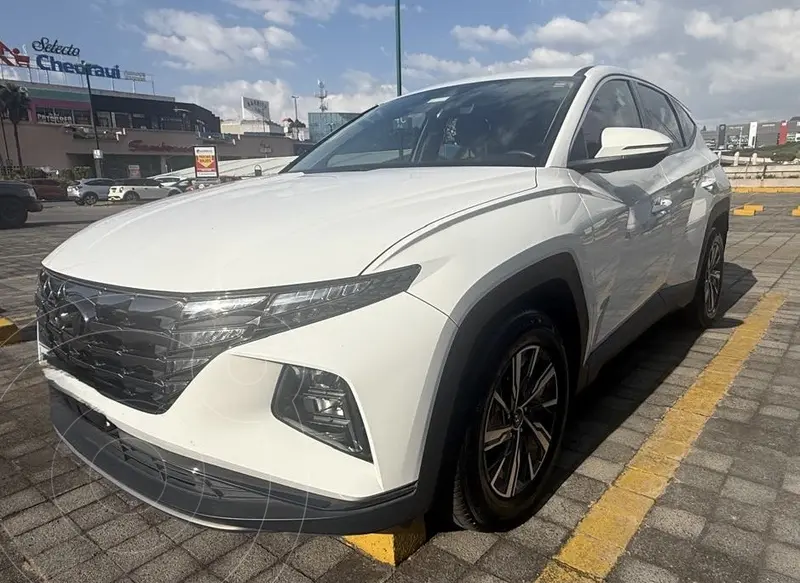 Foto Hyundai Tucson GLS usado (2022) color Blanco financiado en mensualidades(enganche $90,000 mensualidades desde $7,500)