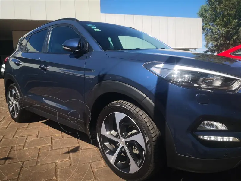 Foto Hyundai Tucson LIMITED TECH NAVI usado (2018) color Azul Marino precio $345,000
