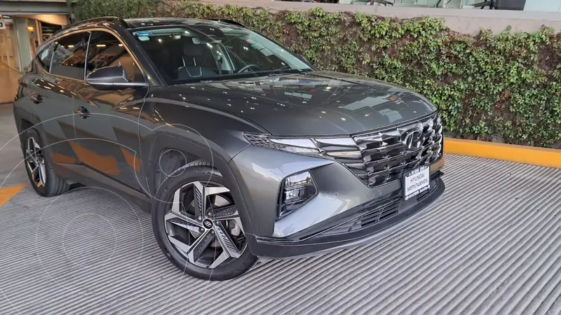 Foto Hyundai Tucson Limited Tech usado (2024) color Gris financiado en mensualidades(enganche $238,260 mensualidades desde $10,025)