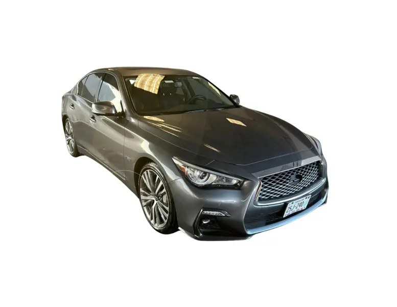 Foto Infiniti Q50 Hybrid usado (2021) color plateado precio $579,800