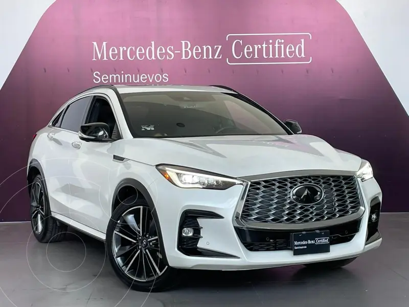Foto Infiniti QX55 Essential usado (2024) color Blanco financiado en mensualidades(enganche $380,380 mensualidades desde $16,341)