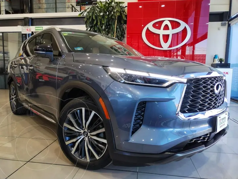 Foto Infiniti QX60 Sensory usado (2023) color Gris precio $950,000
