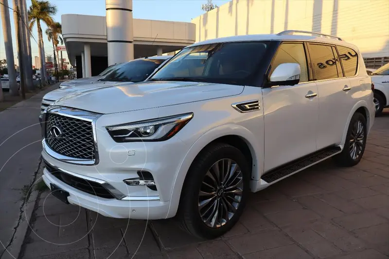 Foto Infiniti QX80 4WD 8 Pasajeros usado (2021) color Blanco precio $919,000