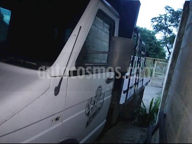 Iveco Turbodaily 59.12 L4 2.5i usado (2008) color Blanco precio BoF2.800