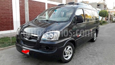 foto JAC Refine 2.4L MiniBus 12P usado (2015) color Negro precio u$s12,000