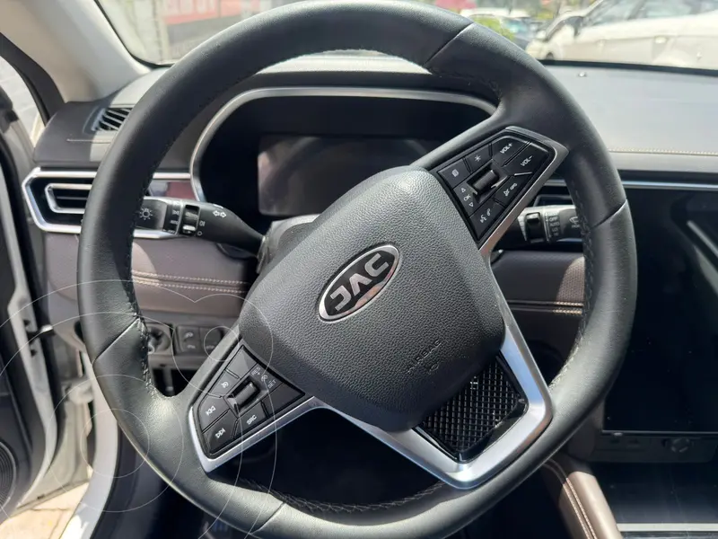 jac e-j7