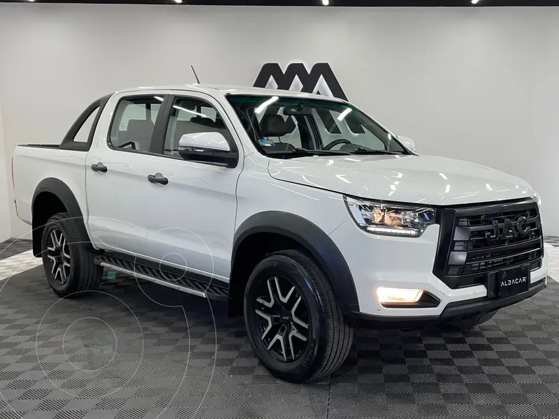 Foto JAC Frison T8 2.0L usado (2023) color Blanco precio $319,999