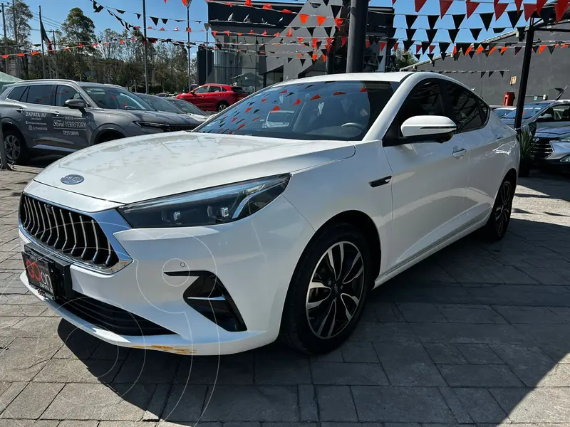 Foto JAC J7 Limited Aut usado (2023) color Blanco financiado en mensualidades(enganche $76,300 mensualidades desde $5,835)