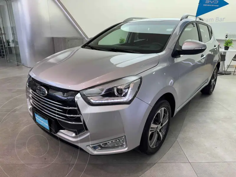 Foto JAC Sei2 Smart Aut usado (2023) color Plata precio $235,000