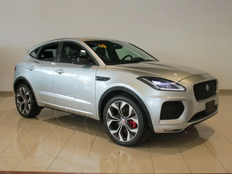 Foto Jaguar E-Pace P300 R-Dynamic S usado (2019) color Plata financiado en mensualidades(enganche $119,800 mensualidades desde $12,390)