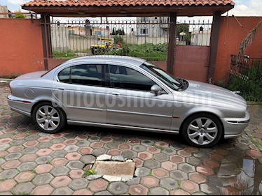 Jaguar X-type 2.5L V6 usado (2004) color Gris precio $80,000