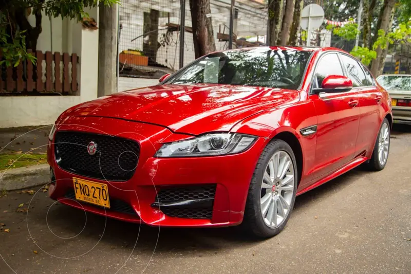 2016 Jaguar XE Prestige R-Sport