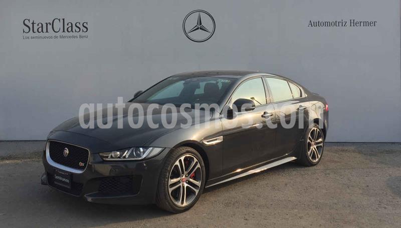 Jaguar XE S usado (2016) color Gris precio $569,900