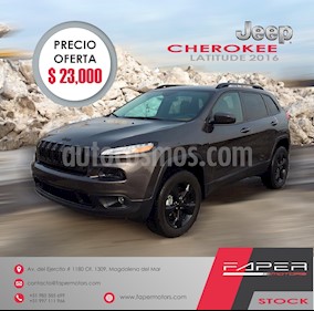 Foto venta Auto usado Jeep Cherokee 2.4L Longitude 4x2 (2016) color Gris precio u$s23,000