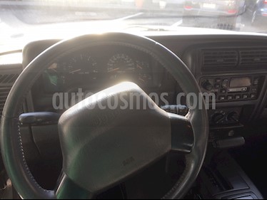 Foto venta Auto usado Jeep Cherokee 4.0L 5P Classic (2000) color Gris precio $5.000.000