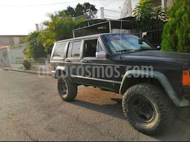foto Jeep Cherokee Classic Auto. 4x4 usado (1991) color Marrón precio u$s2.000