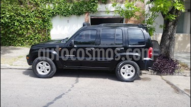 Foto Jeep Cherokee Limited 3.7 Aut usado (2004) color Negro precio $350.000