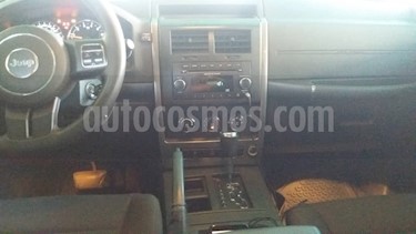 foto Jeep Cherokee Limited 4x4 usado (2011) color Negro precio BoF7.300