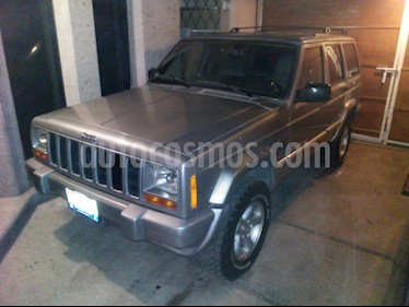 Foto venta Auto Seminuevo Jeep Cherokee Sport 4X2 (2000) color Gris Plata precio $120,000