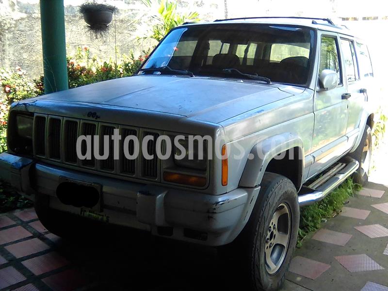 foto Jeep Cherokee Classic Auto. 4x4 usado (1998) color Gris precio u$s1.200