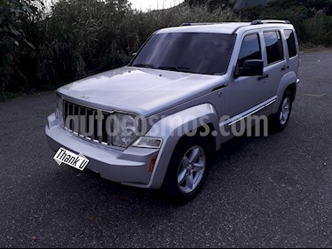 Jeep Cherokee Limited 3.7L Aut 4x4 usado (2008) color Plata precio u$s6.500