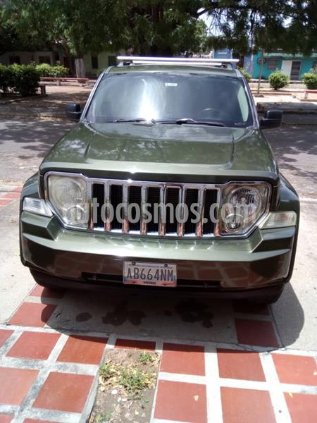foto Jeep Cherokee Limited 4x2 usado (2009) color Verde precio u$s4.000
