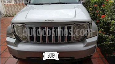 Jeep Cherokee Sport 3.7L Aut 4x4 usado (2009) color Plata precio u$s4.444