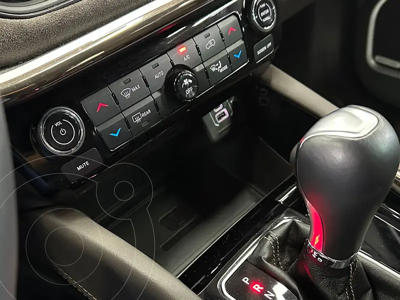 jeep commander