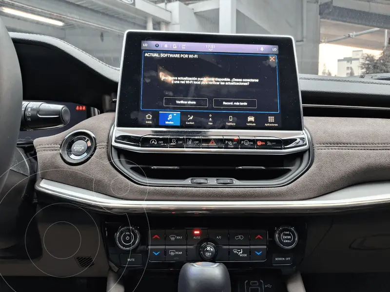 jeep commander