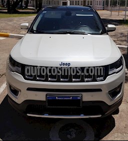foto Jeep Compass 2.4 4x2 Sport usado (2019) color Gris Claro precio $1.590.000