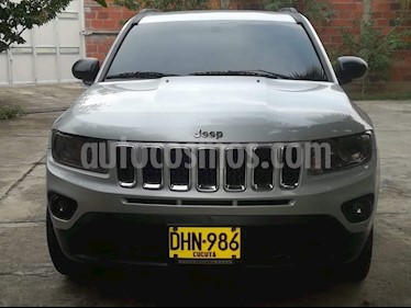 Foto venta Carro usado Jeep Compass 2.4L Sport (2011) color Plata precio $35.000.000