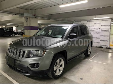 foto Jeep Compass 4x2 Latitude Aut usado (2014) color Gris precio $185,000