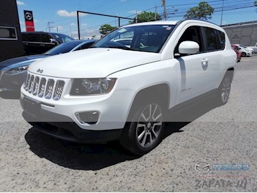 Jeep Compass 4x2 Limited Aut usado (2015) color Blanco precio $245,000