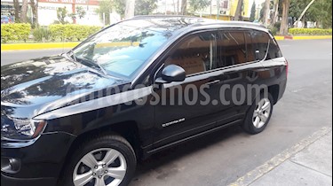 foto Jeep Compass 4x2 Limited Aut usado (2015) color Negro precio $190,000