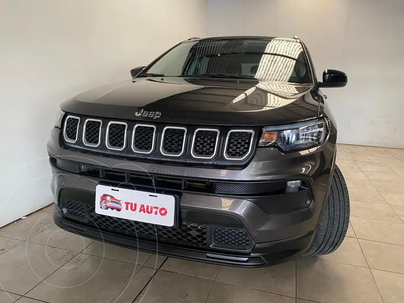 Foto Jeep Compass 1.3 4x2 Sport Aut usado (2022) color Gris precio $36.000.000