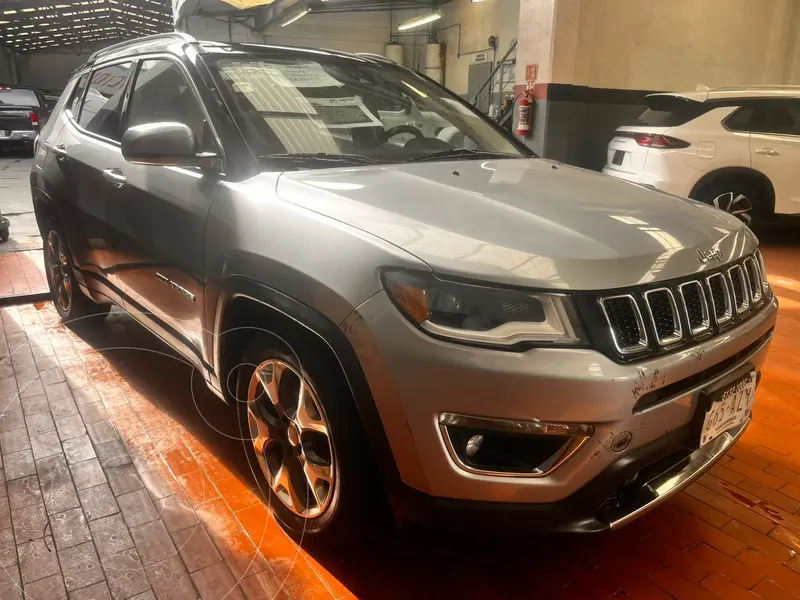 Foto Jeep Compass Limited Premium usado (2019) color plateado financiado en mensualidades(enganche $127,490 mensualidades desde $5,477)