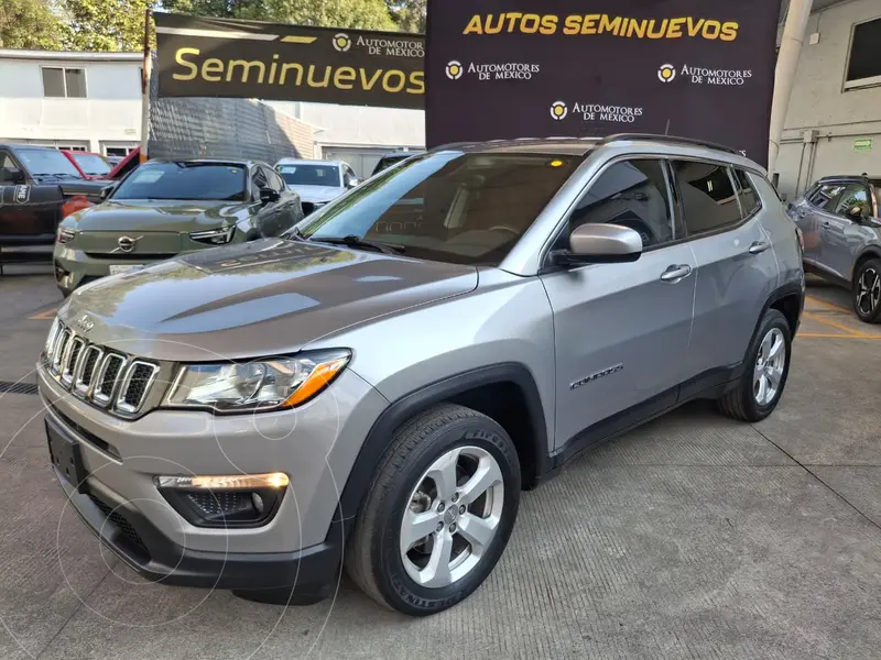 Foto Jeep Compass 4x2 Latitude Aut usado (2018) color Plata Martillado precio $250,000