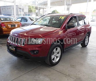 foto Jeep Compass 4x2 Latitude usado (2015) color Rojo precio $189,000