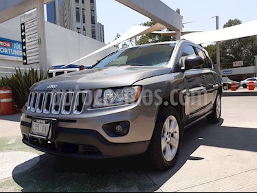 foto Jeep Compass 4x2 Sport CVT usado (2012) color Gris Mineral precio $122,000