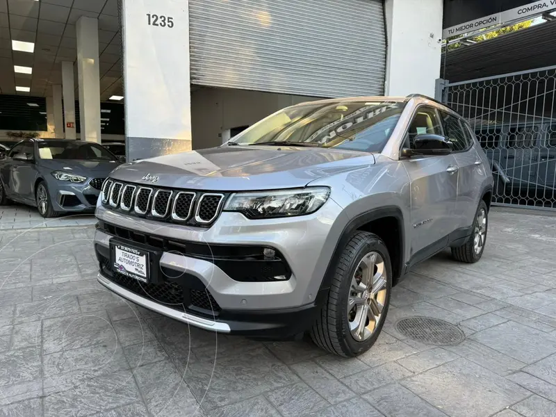 Foto Jeep Compass Limited usado (2023) color Plata precio $399,000