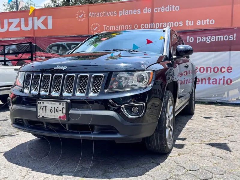 Foto Jeep Compass 4x2 Latitude Aut usado (2017) color Negro precio $235,000