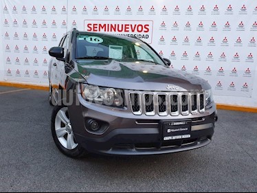Jeep Compass 4x2 Latitude Aut usado (2016) color Granito precio $230,000