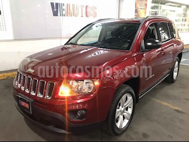 Jeep Compass 4x2 Latitude Aut usado (2014) color Vino Tinto precio $178,000