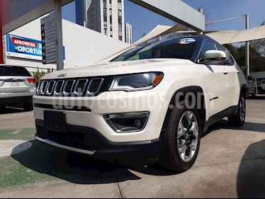 foto Jeep Compass Limited Premium usado (2018) color Blanco precio $391,000