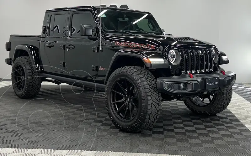 Foto Jeep Gladiator Mojave usado (2023) color Negro precio $1,049,999