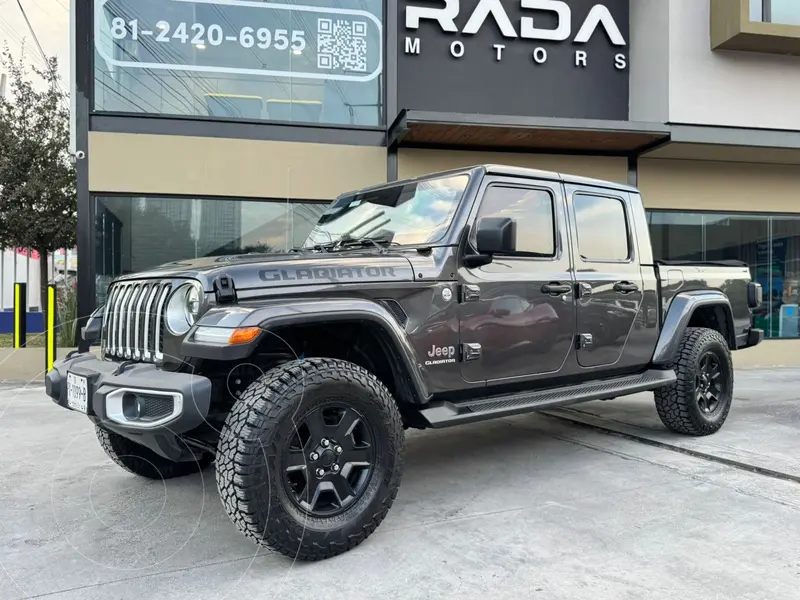 Foto Jeep Gladiator Overland usado (2020) color Gris precio $1,590,000