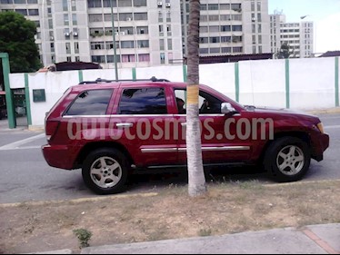 Foto venta carro usado Jeep Grand Cherokee Limited 4.7L Aut 4x4 (2006) color Rojo precio u$s4.000